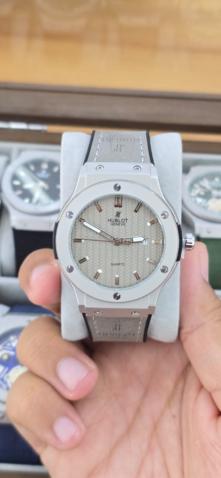 Montre HB Simple