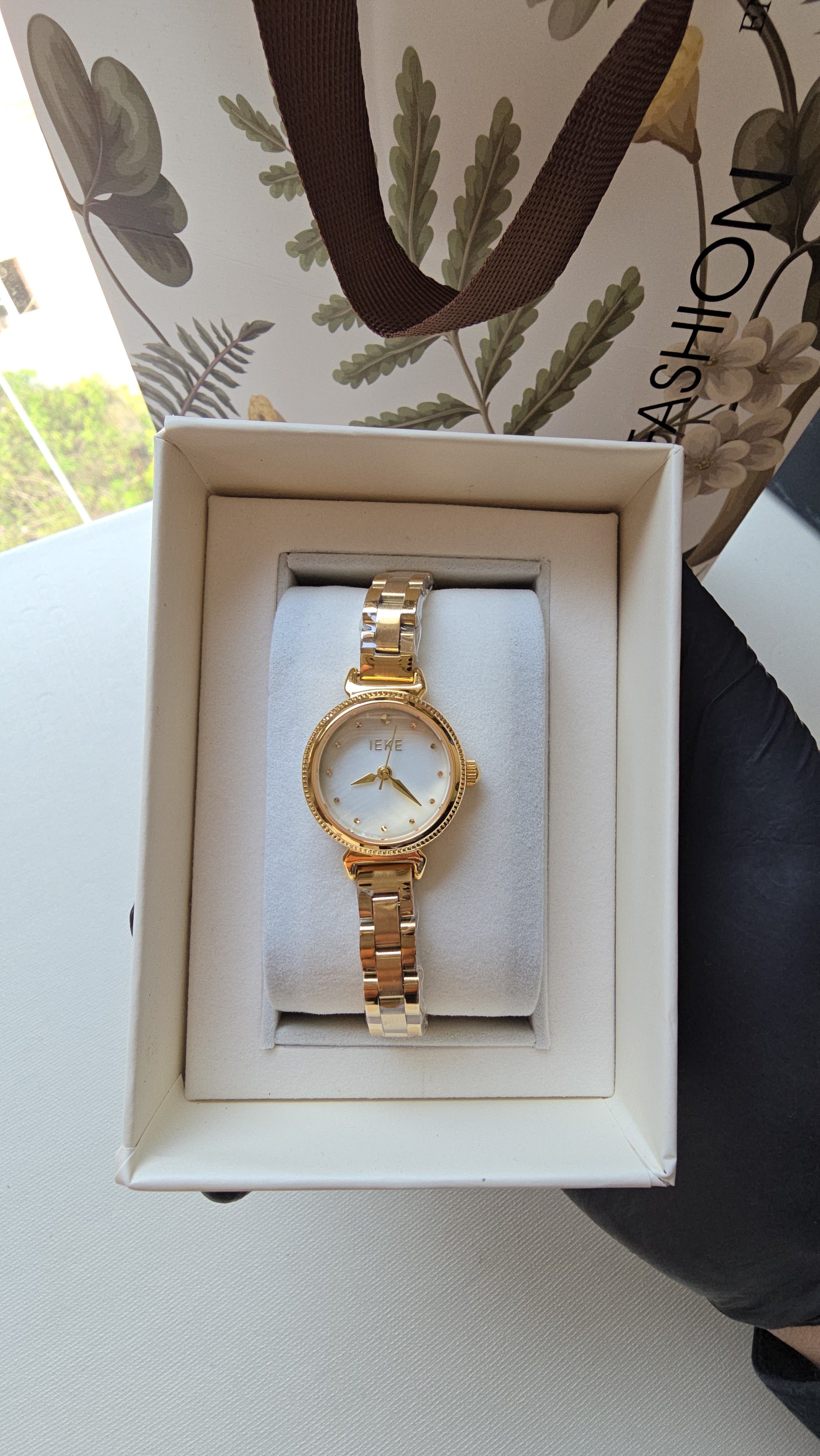 Montre IEKE - Doré Cercle Petite + Boite original