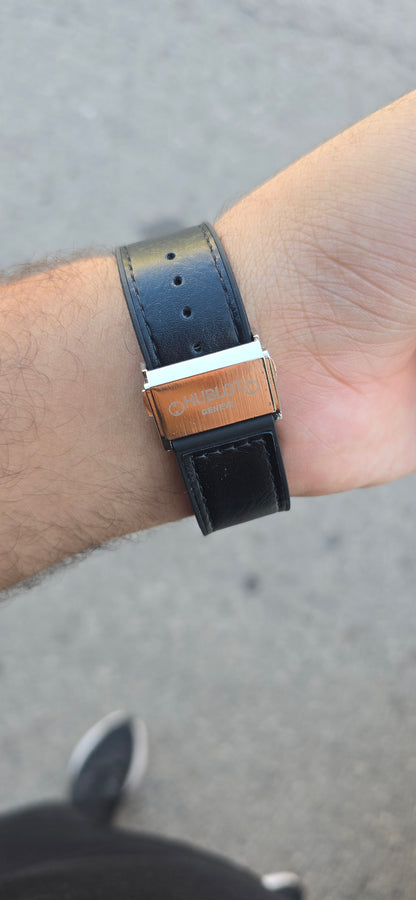 Montre HB cuire